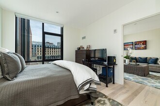 32 Traveler St, Unit 312 in Boston, MA - Building Photo - Building Photo