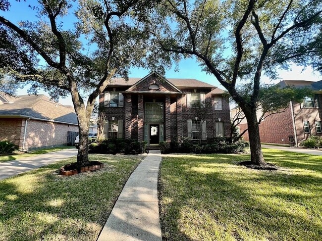 property at 2339 Plantation Bend Dr