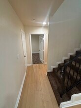 203 E 109th Pl in Los Angeles, CA - Foto de edificio - Building Photo