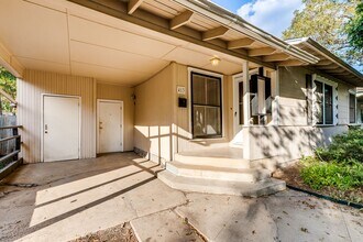 413 Brees Blvd in San Antonio, TX - Building Photo - Building Photo