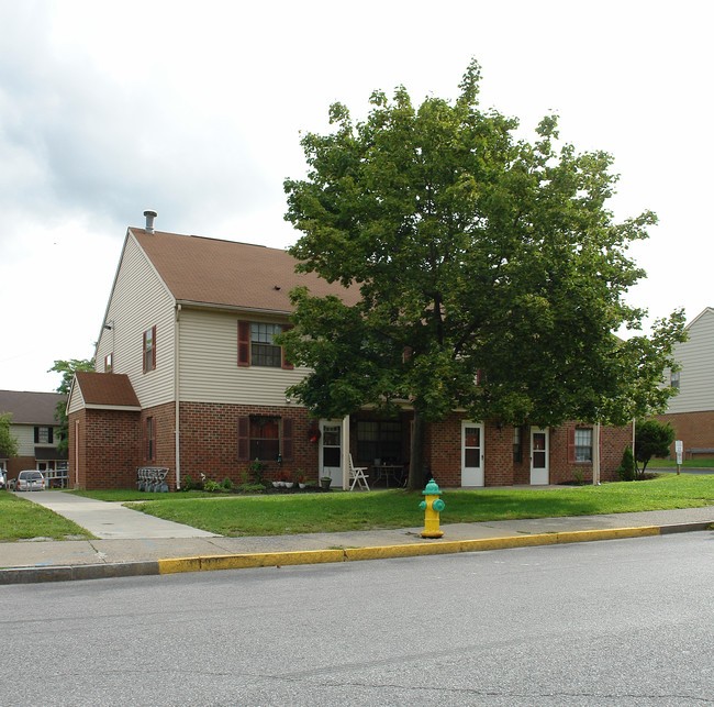 Schuyler Court in Hudson, NY - Building Photo - Building Photo