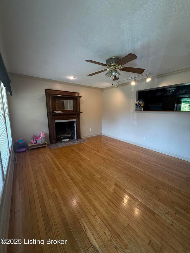 6113 Princess Way in Louisville, KY - Building Photo - Building Photo