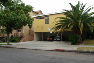 435 E Santa Anita Ave in Burbank, CA - Building Photo - Building Photo