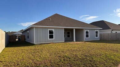 6298 Forest Bay Ave in Gulf Breeze, FL - Foto de edificio - Building Photo