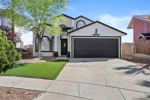 12425 Red Sun Dr in El Paso, TX - Building Photo