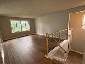 8906 Magnolia Ln N in Maple Grove, MN - Building Photo - Building Photo