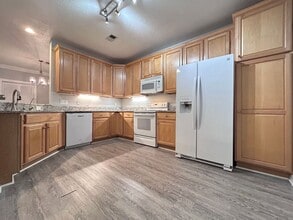 2904 Brighton Beach Pl in Virginia Beach, VA - Building Photo - Building Photo
