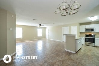 5831 Blonde Canyon in San Antonio, TX - Building Photo - Building Photo