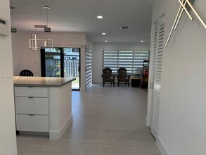 12721 SW 68th Terrace in Miami, FL - Building Photo - Building Photo