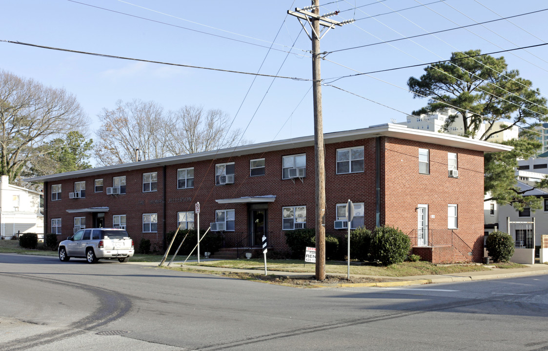 The Thomas Jefferson in Virginia Beach, VA - Building Photo