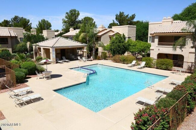 9736 N 95th St-Unit -222 in Scottsdale, AZ - Building Photo - Building Photo