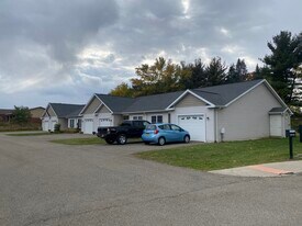 8121 N Main St, Unit 6 in Eden, NY - Building Photo