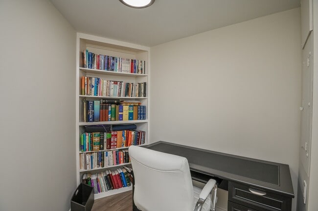 property at 15 Greenway Plz