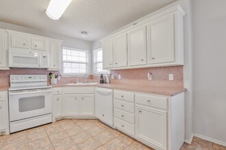 6808 9th St in Lubbock, TX - Building Photo - Building Photo