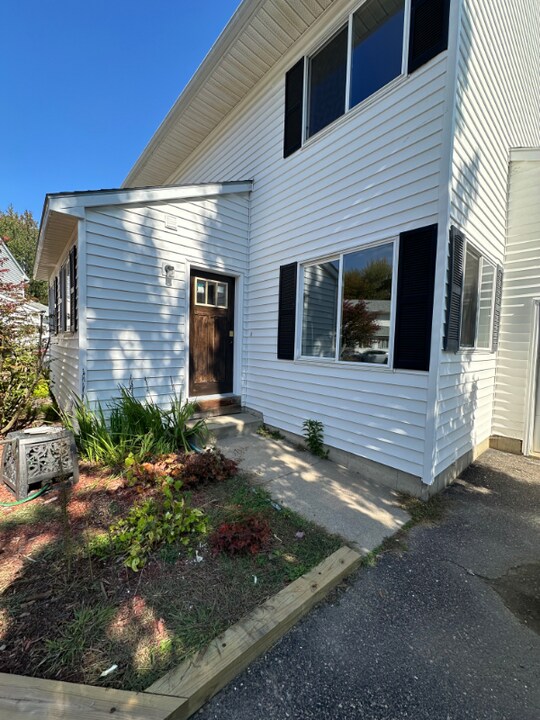46 Foxwood Cir in Williston, VT - Building Photo