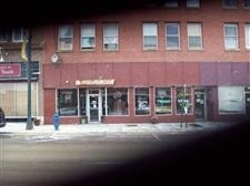 213-223 E 5th St in Waterloo, IA - Building Photo