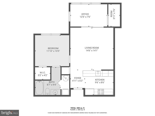 3313 Wyndham Cir in Alexandria, VA - Building Photo - Building Photo
