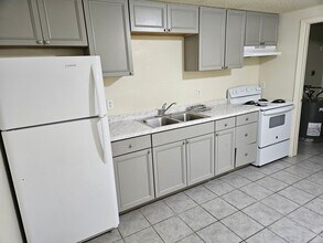 407 26th Ave W in Bradenton, FL - Foto de edificio - Building Photo