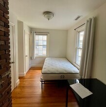 1860 Commonwealth Ave in Boston, MA - Building Photo - Building Photo