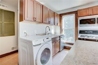 32 Birch Crescent in Rochester, NY - Foto de edificio - Building Photo