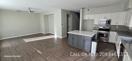4342 Pasadera Way in Turlock, CA - Building Photo - Building Photo