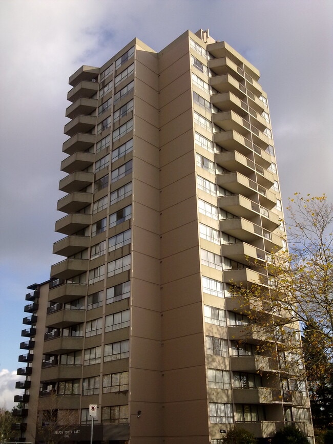Nelson Towers in Burnaby, BC - Building Photo - Building Photo