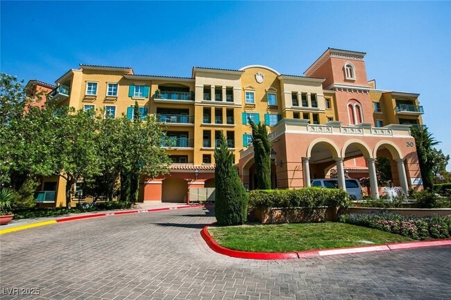 property at 30 Strada Di Villaggio