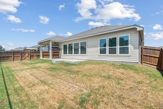 1440 Lakeview Dr in Azle, TX - Building Photo - Building Photo