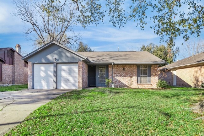 property at 13746 Drakewood Dr