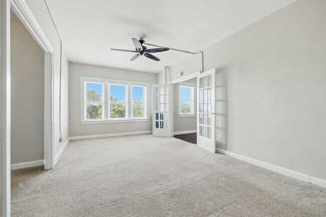 111 E 16th St in Indianapolis, IN - Building Photo - Building Photo