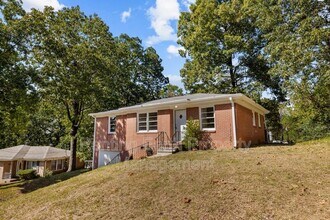 1016 Belle Meade Dr in Birmingham, AL - Building Photo - Building Photo