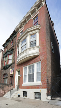 2125 Spring Garden Street in Philadelphia, PA - Foto de edificio - Building Photo