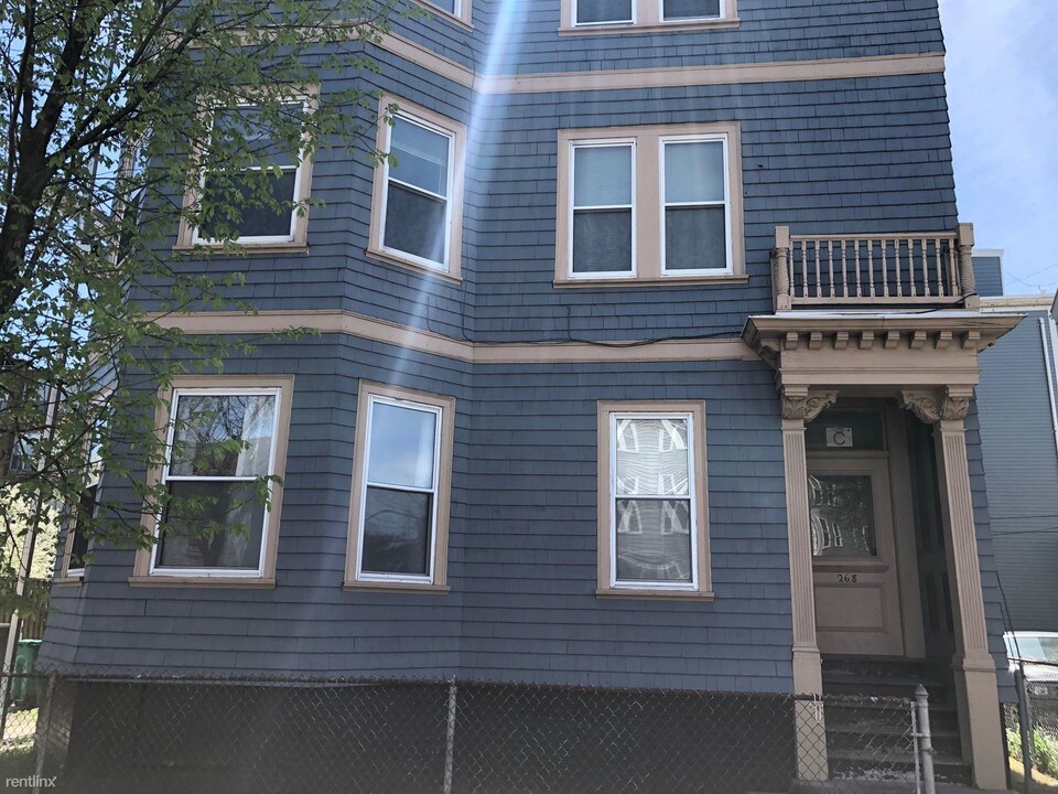 268 Broadway-Unit -# 2BD in Cambridge, MA - Building Photo