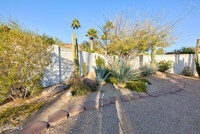 4540 E Camelback Rd in Phoenix, AZ - Building Photo - Building Photo