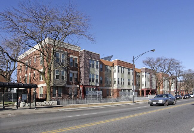 The Jackson at Woodlawn Park in Chicago, IL - Building Photo - Building Photo