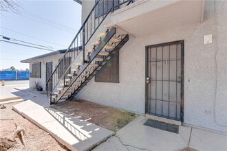 312 E Tonopah Ave in North Las Vegas, NV - Building Photo - Building Photo