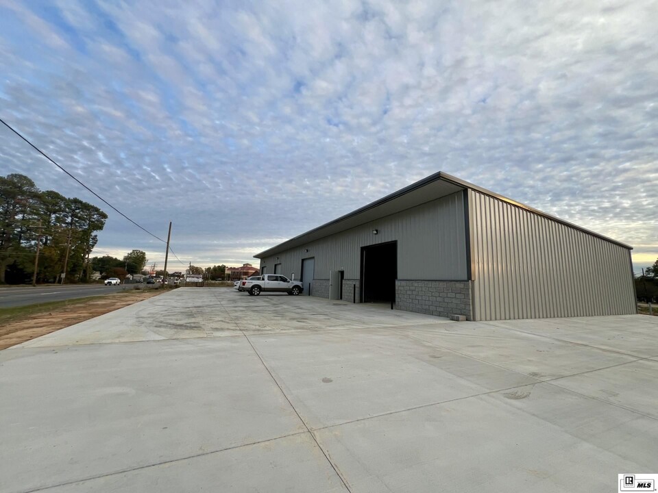 101 Paula Dr in West Monroe, LA - Foto de edificio