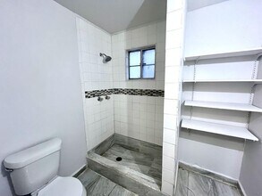 1217 Keats St in San Antonio, TX - Building Photo - Building Photo