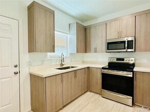 805 N Clarence Ave in Edinburg, TX - Building Photo - Building Photo