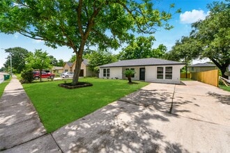 3630 Alsace St in Houston, TX - Building Photo - Building Photo