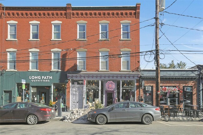 77 S Broadway-Unit -# 2 in Nyack, NY - Foto de edificio - Building Photo