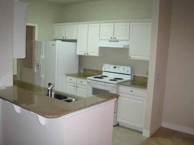 225 Southern Pecan Cir in Winter Garden, FL - Building Photo - Building Photo
