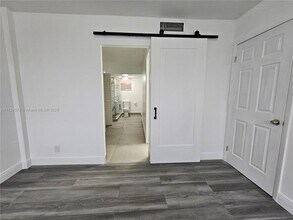 404 NW 68th Ave, Unit 206 in Plantation, FL - Building Photo - Building Photo