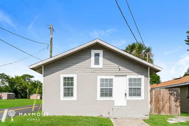 property at 2335 Smith St