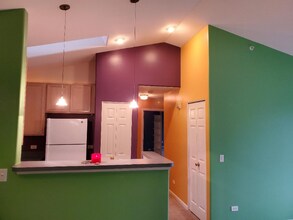 650 Mill Cir in Wheeling, IL - Building Photo - Building Photo