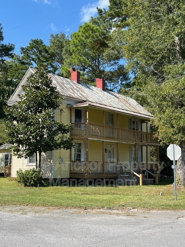 610 Jenkins Ave in Maysville, NC - Building Photo - Building Photo
