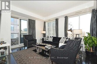 35 Balmuto St in Toronto, ON - Building Photo - Building Photo