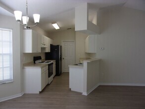 4495 Abagail Dr in Spring Hill, FL - Building Photo - Building Photo