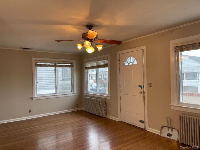 46 Illinois Ave in Long Beach, NY - Building Photo - Building Photo