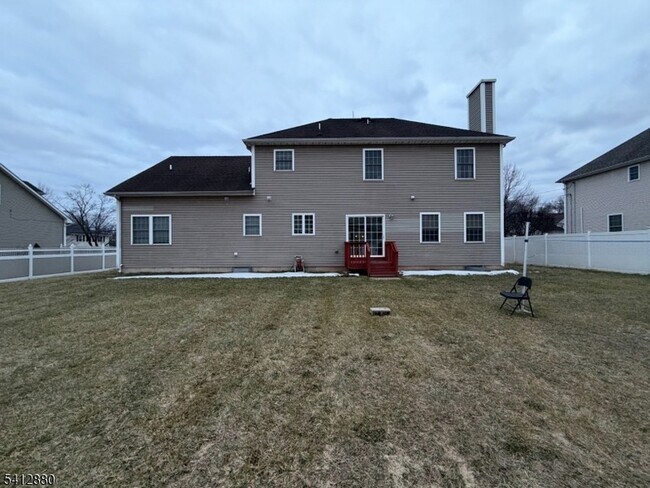 105 Churchill Ave in Franklin Township, NJ - Building Photo - Building Photo